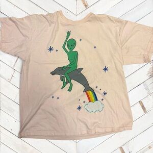 Alien Graphic  T-Shirt